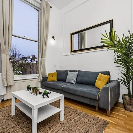 Apartamento Deluxe Flat On Kentish Town Londres Exterior foto